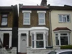 House photograph from the original A1 Electrical homebuyer reports page